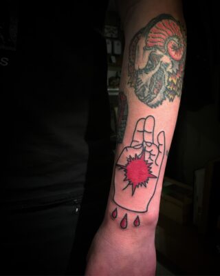 right_on_mountain_tattoo | Jevin tattoo Amsterdam