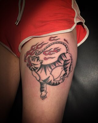 right_on_mountain_tattoo | Jevin tattoo Amsterdam