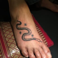 right_on_mountain_tattoo | Jevin tattoo Amsterdam