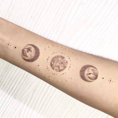 Emily Ink & Earth hand poke tattoo artist